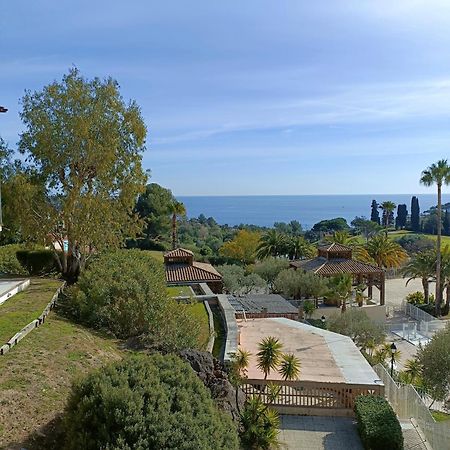 Cap Esterel Village Vacances T2 Vue Mer Agay Saint-Raphaël Esterno foto