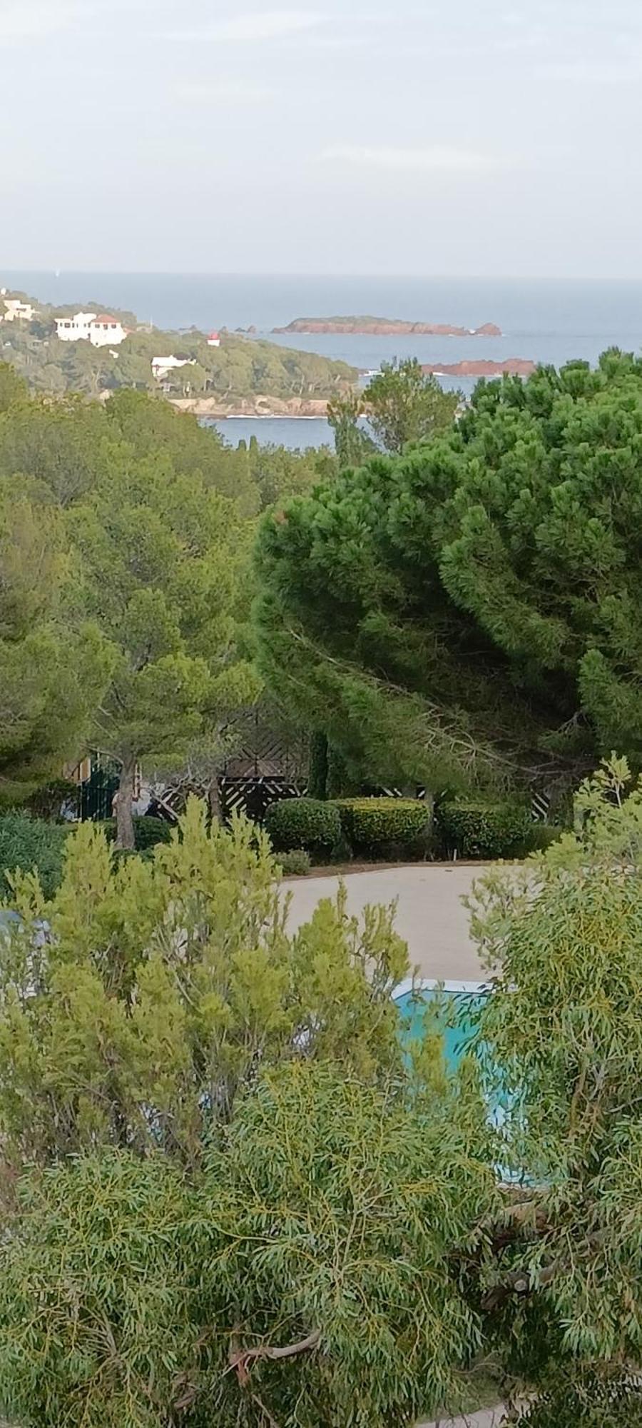Cap Esterel Village Vacances T2 Vue Mer Agay Saint-Raphaël Esterno foto